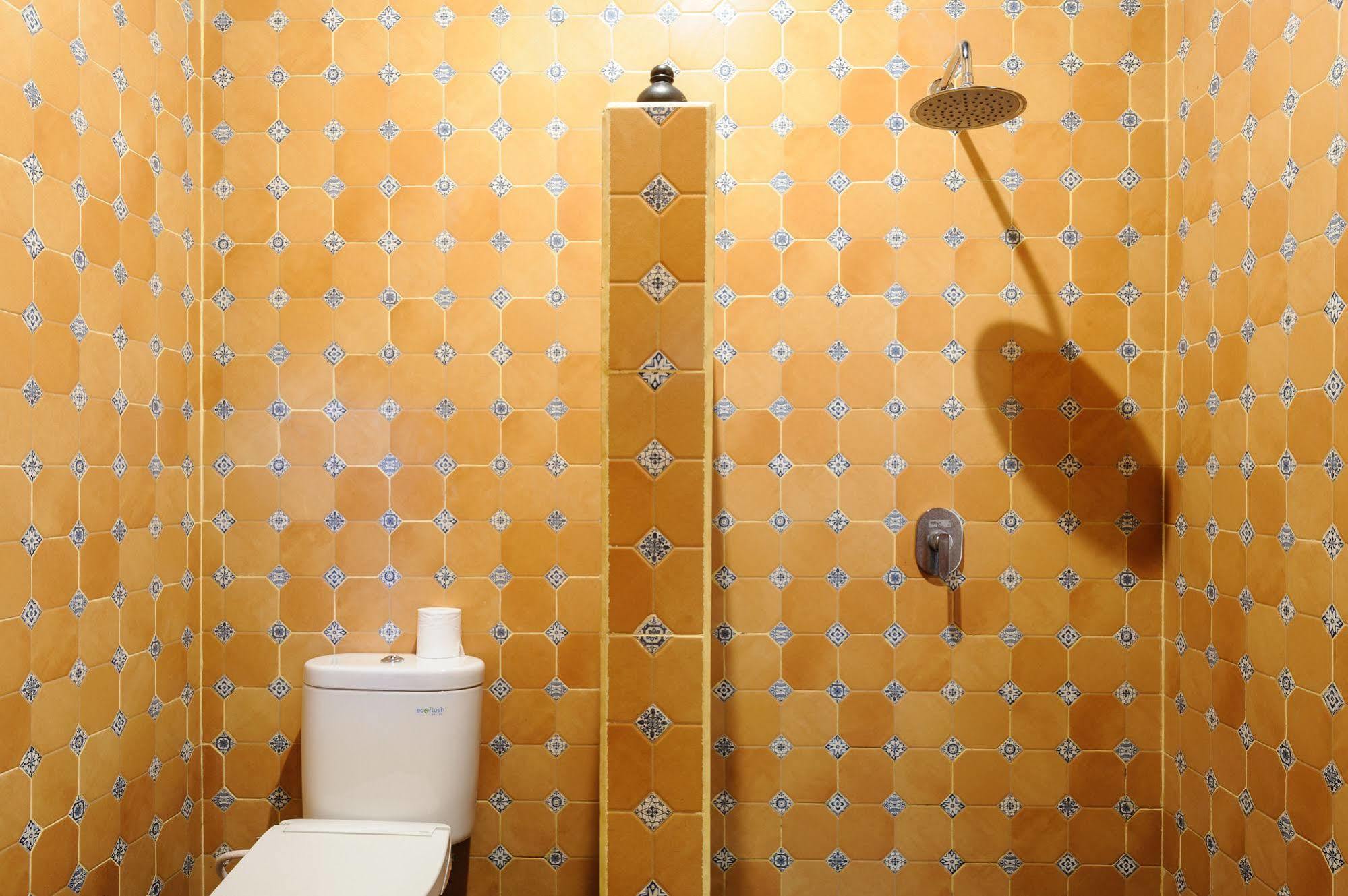 Lakeview Eco Lodge 킨타마니 외부 사진